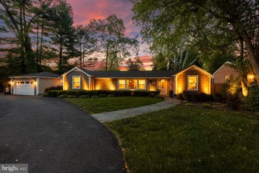 3707 East-West Hwy, Chevy Chase, MD 20815-5920, United States - Photo 1