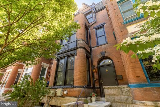 1248 GIRARD STREET - Photo 1
