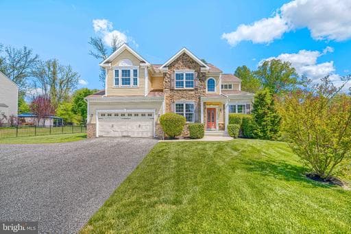406 Sherwood Rd, Cockeysville, MD 21030-2636, United States - Photo 1