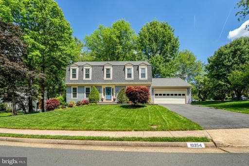 10354 Steamboat Landing Ln, Burke, VA 22015-2572, United States - Photo 1