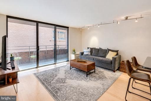 2141 P STREET 901 - Photo 1