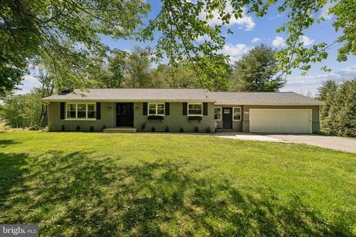 1554 HENRYTON ROAD - Photo 1