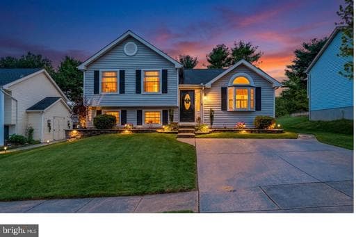 2624 MERRICK WAY - Photo 1