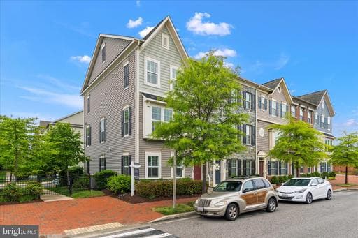608 S Cherry Grove Ave, Annapolis, MD 21401-1132, United States - Photo 1