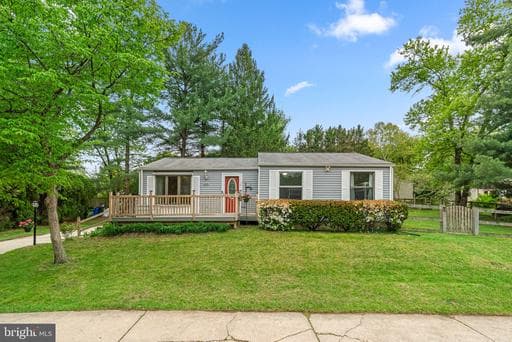 6729 PYRAMID WAY - Photo 1