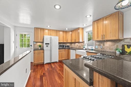5034 Avoca Ave, Ellicott City, MD 21043-6609, United States - Photo 1