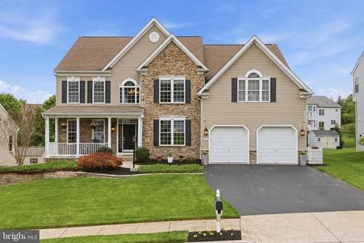 304 SADDLEBACK TRAIL - Photo 1