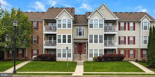 6205 SANDPIPER COURT 202 - Photo 1