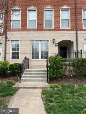 7818 CEDAR BRANCH DRIVE - Photo 1