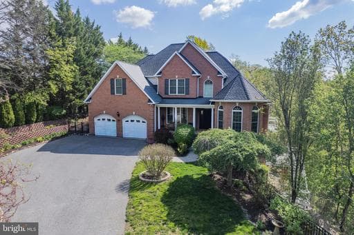 890 Sumner Ct, Westminster, MD 21158-4423, United States - Photo 1