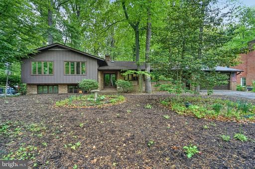 5215 HESPERUS DRIVE - Photo 1