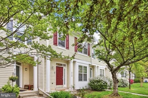 210 TWELVE OAKS DRIVE