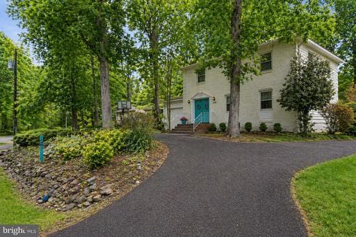 210 Limestone Ln, Locust Grove, VA 22508-5457, United States - Photo 1