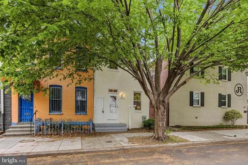 473 RIDGE STREET - Photo 1