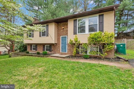 7128 MACBETH WAY - Photo 1