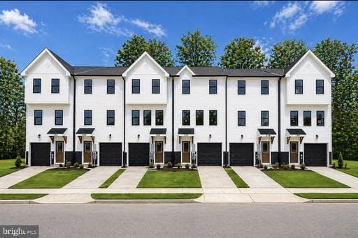 LOT 21 NEPAL COURT