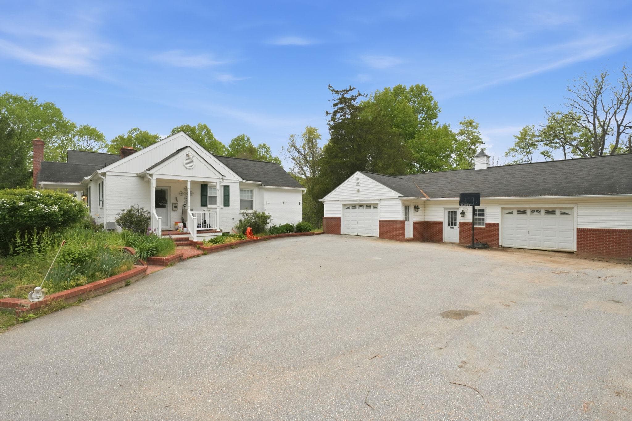 2400 Liberty Rd, Sykesville, MD 21784-6729, United States - Photo 1