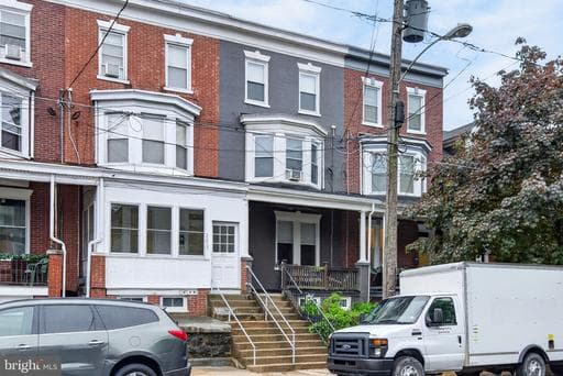 336 E CLAY STREET - Photo 1