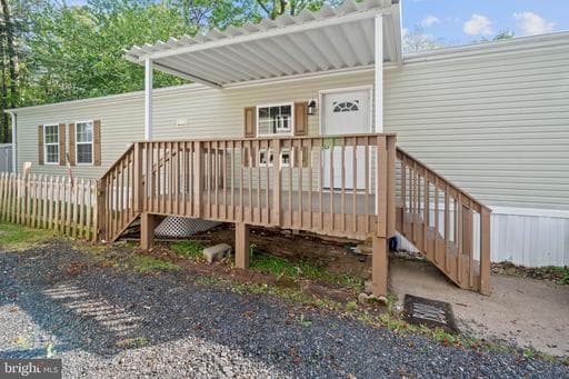 112 PARADISE COURT