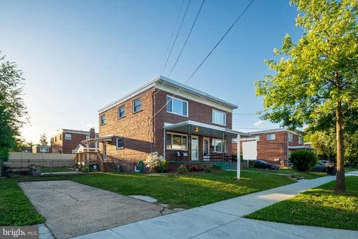5020 36th Pl, Hyattsville, MD 20782-3908, United States - Photo 1