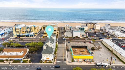 102 25TH STREET 302 MAHALO