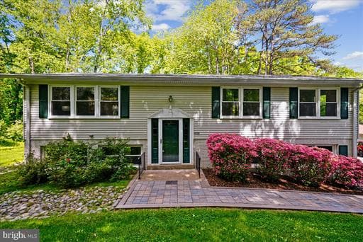 10806 OLDFIELD DRIVE - Photo 1