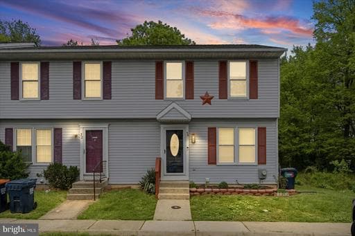 34 OWEN COURT - Photo 1
