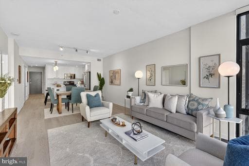 1010 MASSACHUSETTS AVENUE 807 - Photo 1