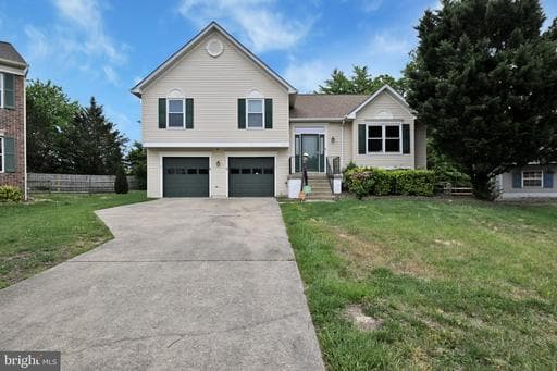 5613 NEEDLEFISH COURT - Photo 1
