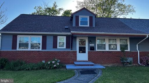 2024 KENNICOTT ROAD - Photo 1