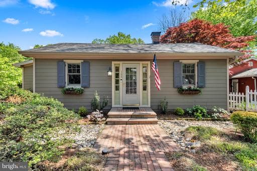 155 RIDGEWAY CIRCLE - Photo 1