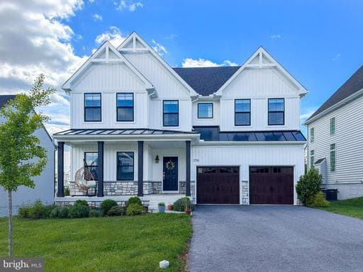 2758 HILLFIELD DRIVE - Photo 1