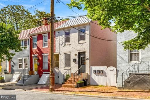 37 E 5TH STREET - Photo 1