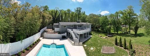 2728 OLD COURT - Photo 1