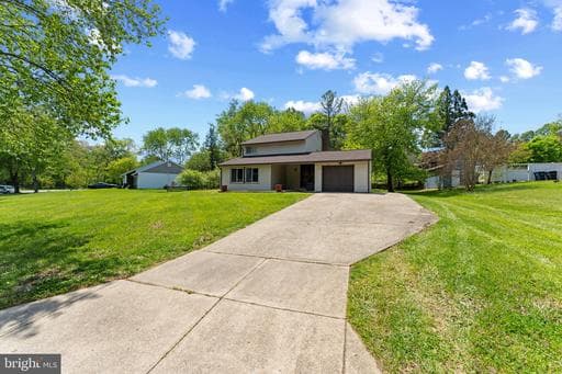 10509 WOODLAWN BOULEVARD - Photo 1