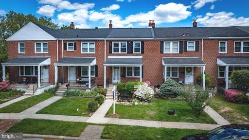 1041 WINSFORD ROAD - Photo 1