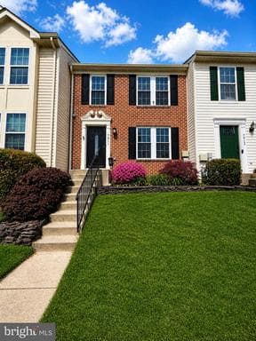 7911 Foxbridge Dr, Glen Burnie, MD 21061-6358, United States - Photo 1