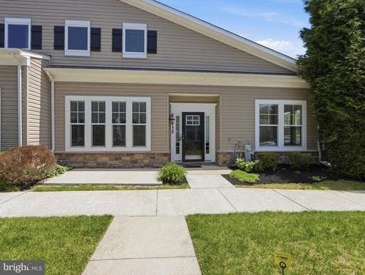 132 JACOBIA DRIVE C-4 - Photo 1