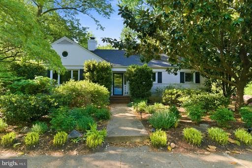 2506 N UPSHUR STREET - Photo 1