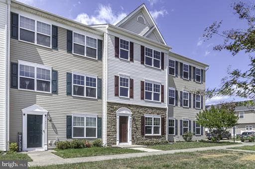 18435 CONGRESSIONAL CIRCLE - Photo 1
