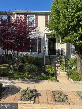 11103 HOLLOWBROOK ROAD - Photo 1