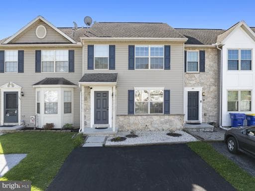 159 SARA LANE - Photo 1