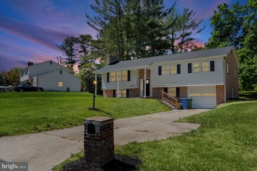 1206 VERMONT ROAD - Photo 1