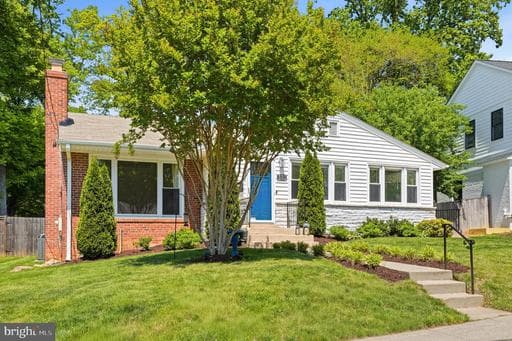 5211 FLANDERS AVENUE - Photo 1