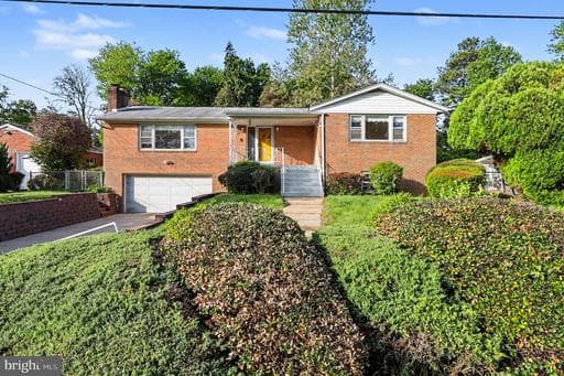 4411 LUCERNE ROAD - Photo 1