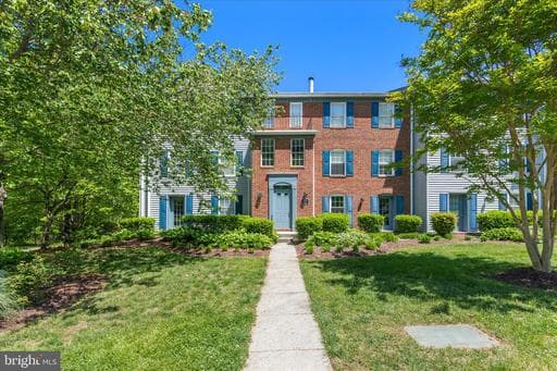 604 NEWBRIDGE COURT 3-604 - Photo 1
