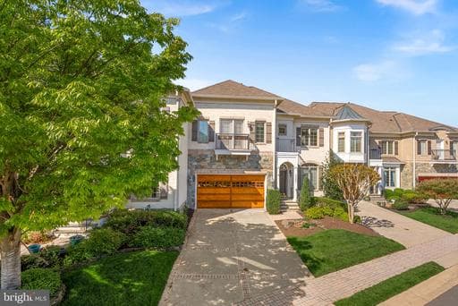 18349 Fairway Oaks Sq, Leesburg, VA 20176-8473, United States