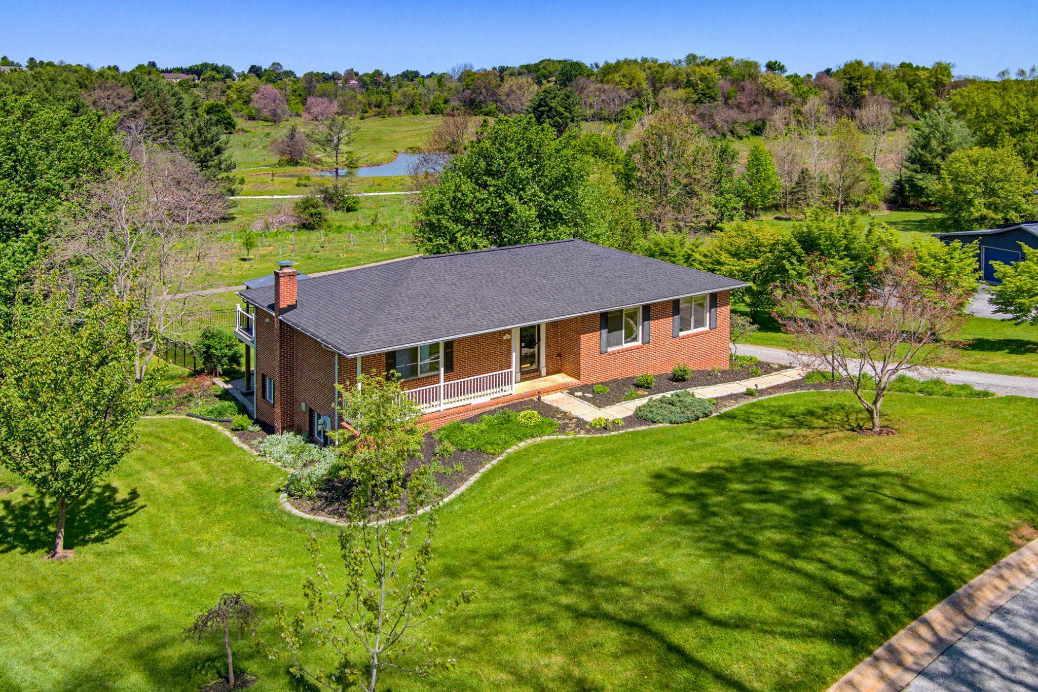 308 Avalon Ln, Westminster, MD 21158-4162, United States - Photo 1