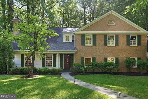 7305 MASTERS DRIVE - Photo 1