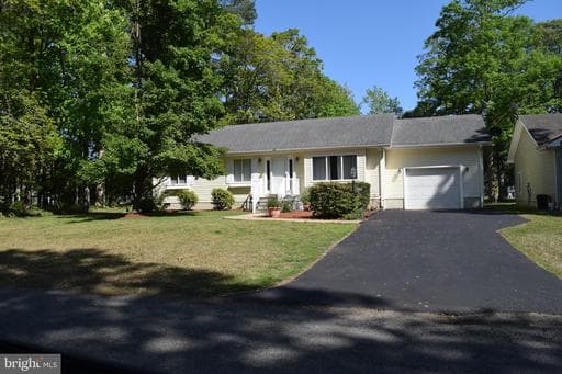 37142 Main Sail Ct, Greenbackville, VA 23356-3421, United States - Photo 1